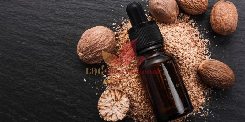 Nutmeg Extra Oil